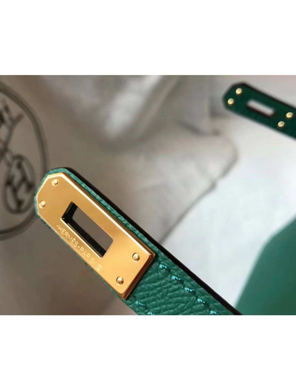 Hermes Kelly Mini II Bag In Vert Vertigo Epsom Leather GHW