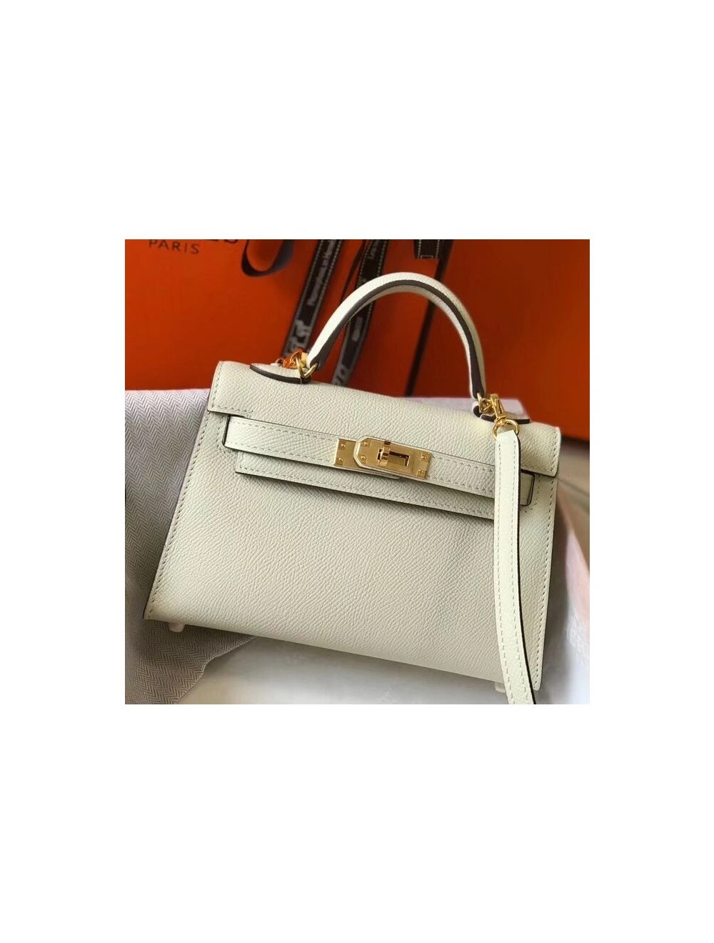 Hermes Kelly Mini II Bag In White Epsom Leather GHW