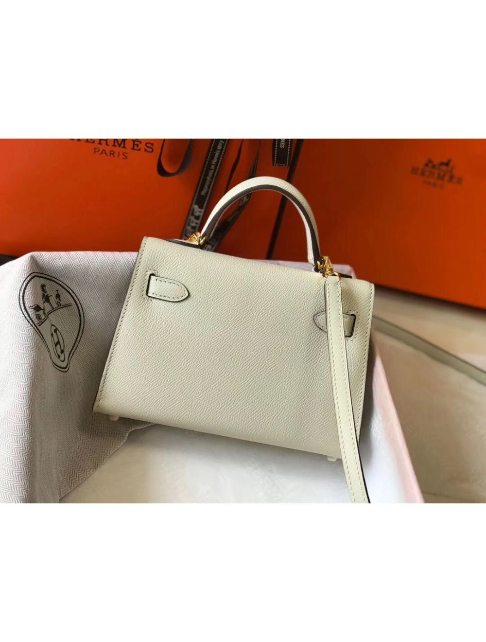 Hermes Kelly Mini II Bag In White Epsom Leather GHW