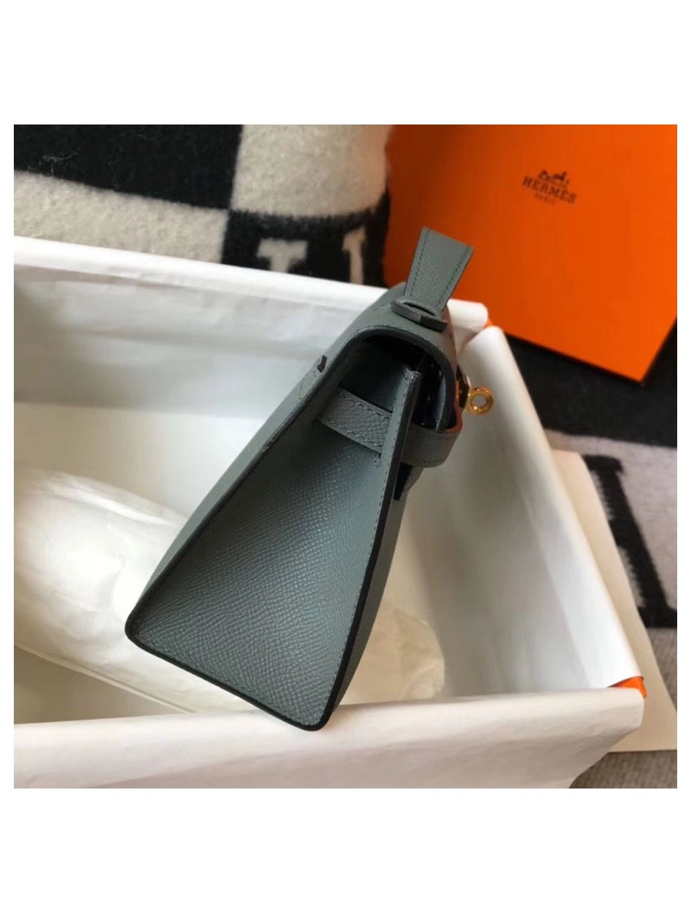 Hermes Kelly Pochette Bag In Vert Amande Epsom Leather