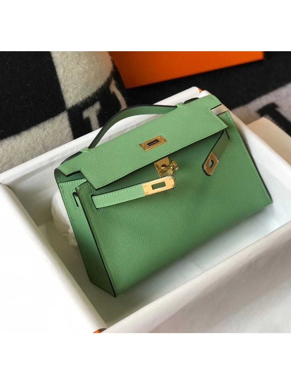Hermes Kelly Pochette Bag In Vert Criquet Epsom Leather