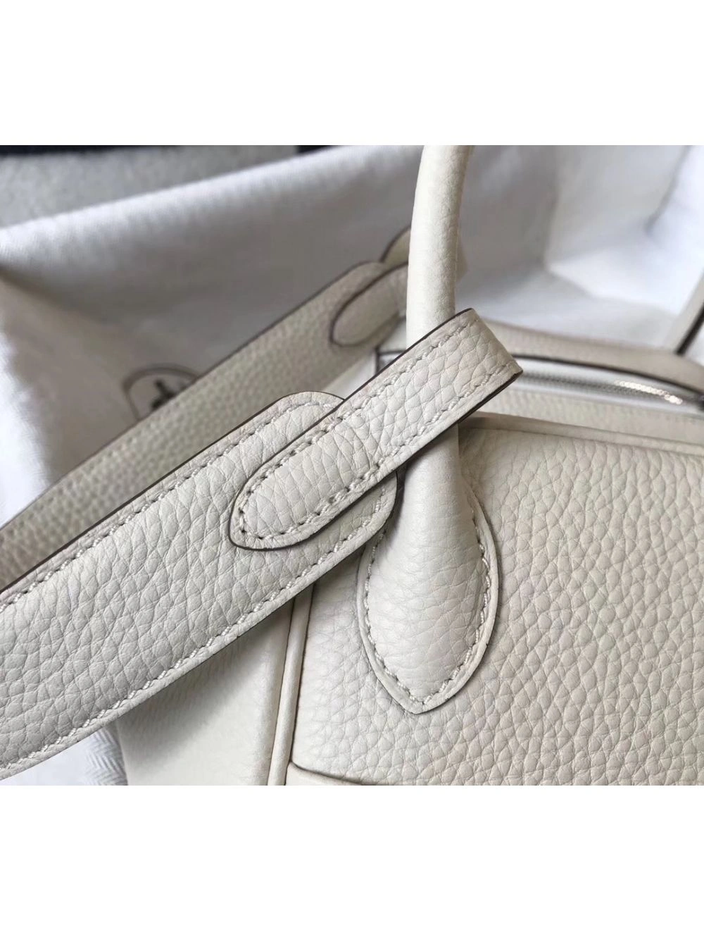 Hermes Lindy 26cm Bag In Beton Clemence Leather PHW