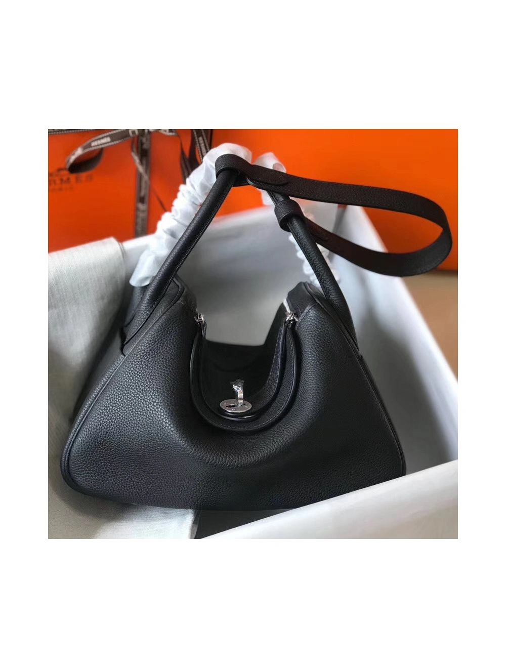 Hermes Lindy 26cm Bag In Black Clemence Leather