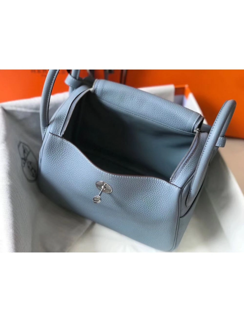 Hermes Lindy 26cm Bag In Blue Lin Clemence Leather PHW
