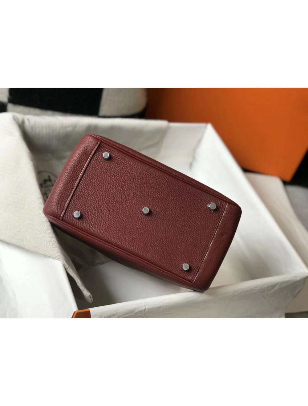 Hermes Lindy 26cm Bag In Bordeaux Clemence Leather PHW