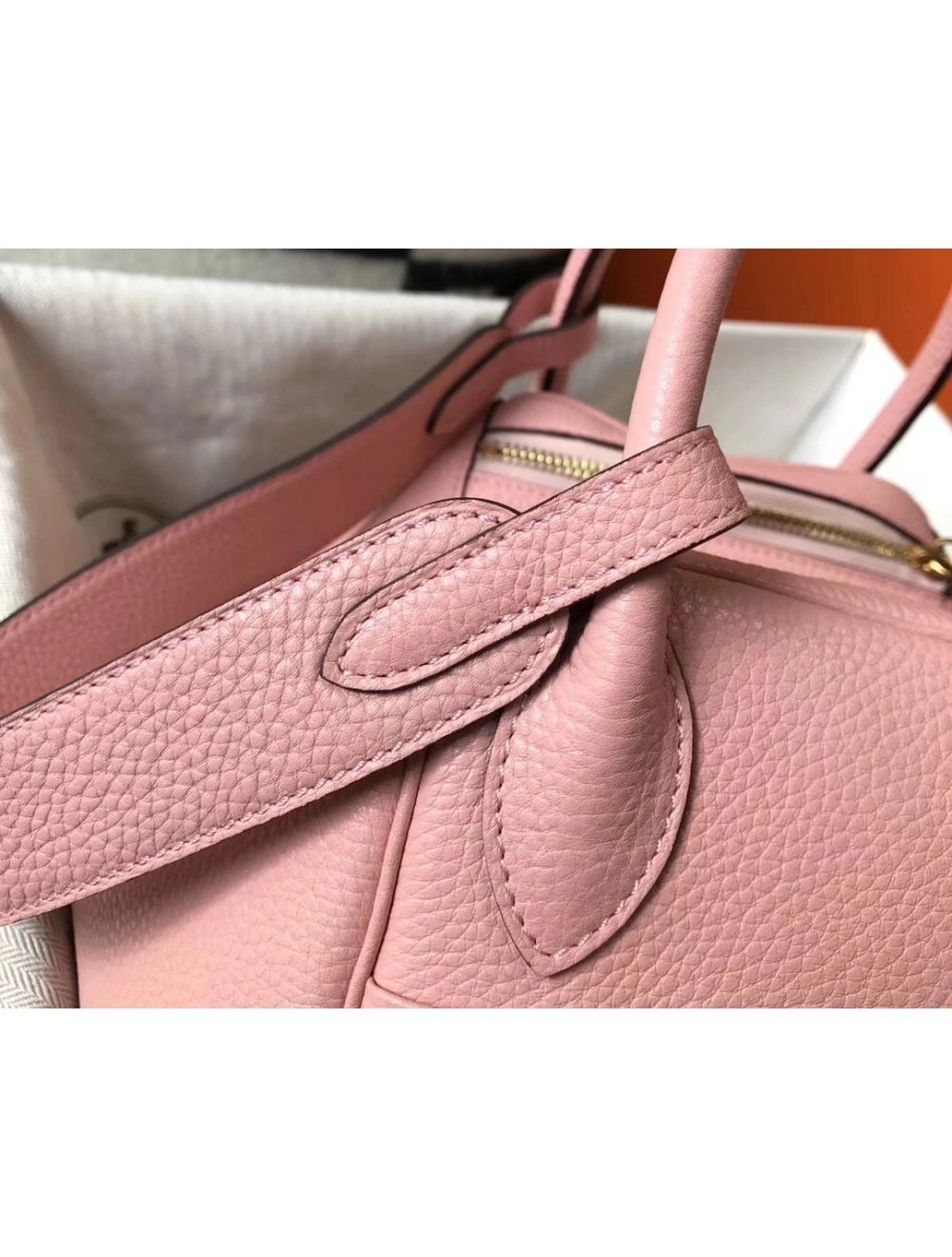 Hermes Lindy 26cm Bag In Pink Clemence Leather GHW