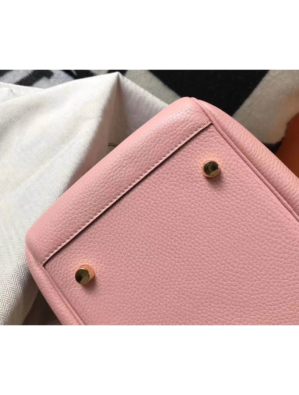 Hermes Lindy 26cm Bag In Pink Clemence Leather GHW