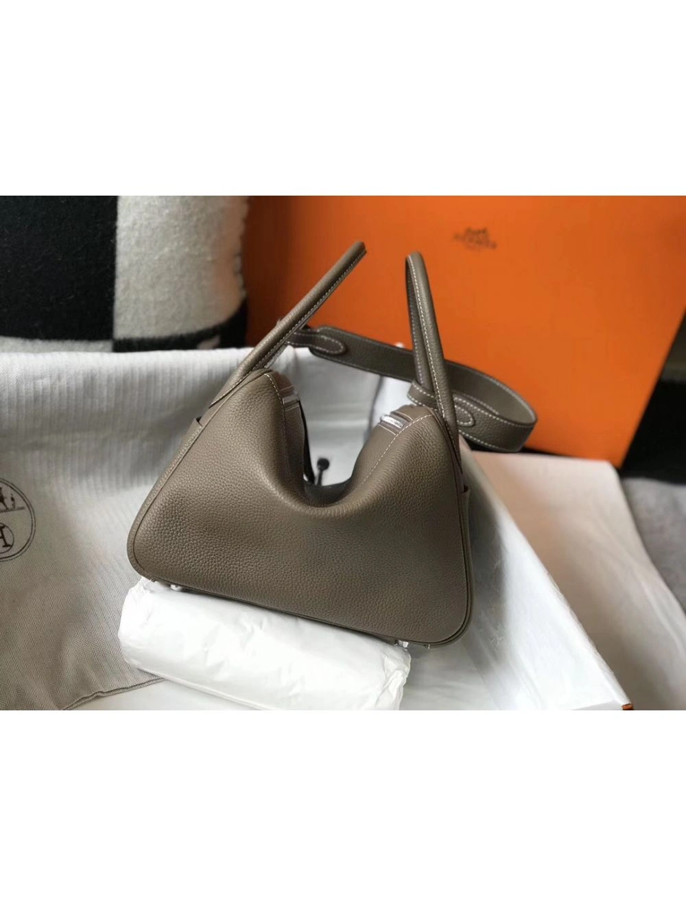 Hermes Lindy 26cm Bag In Taupe Grey Clemence Leather