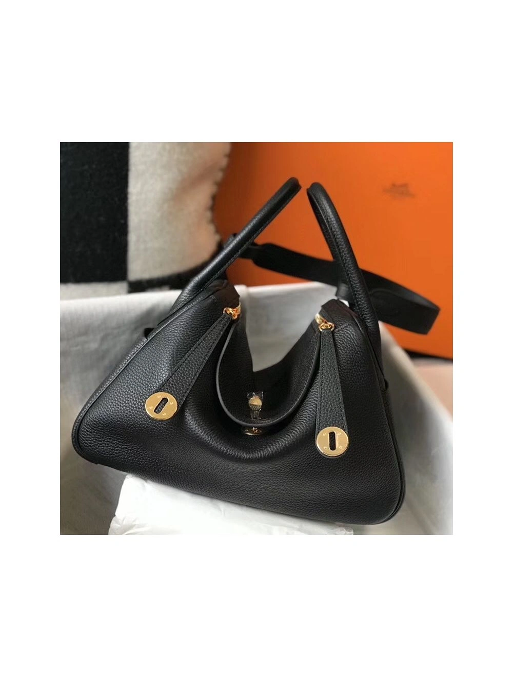 Hermes Lindy 30cm Bag In Black Clemence Leather GHW