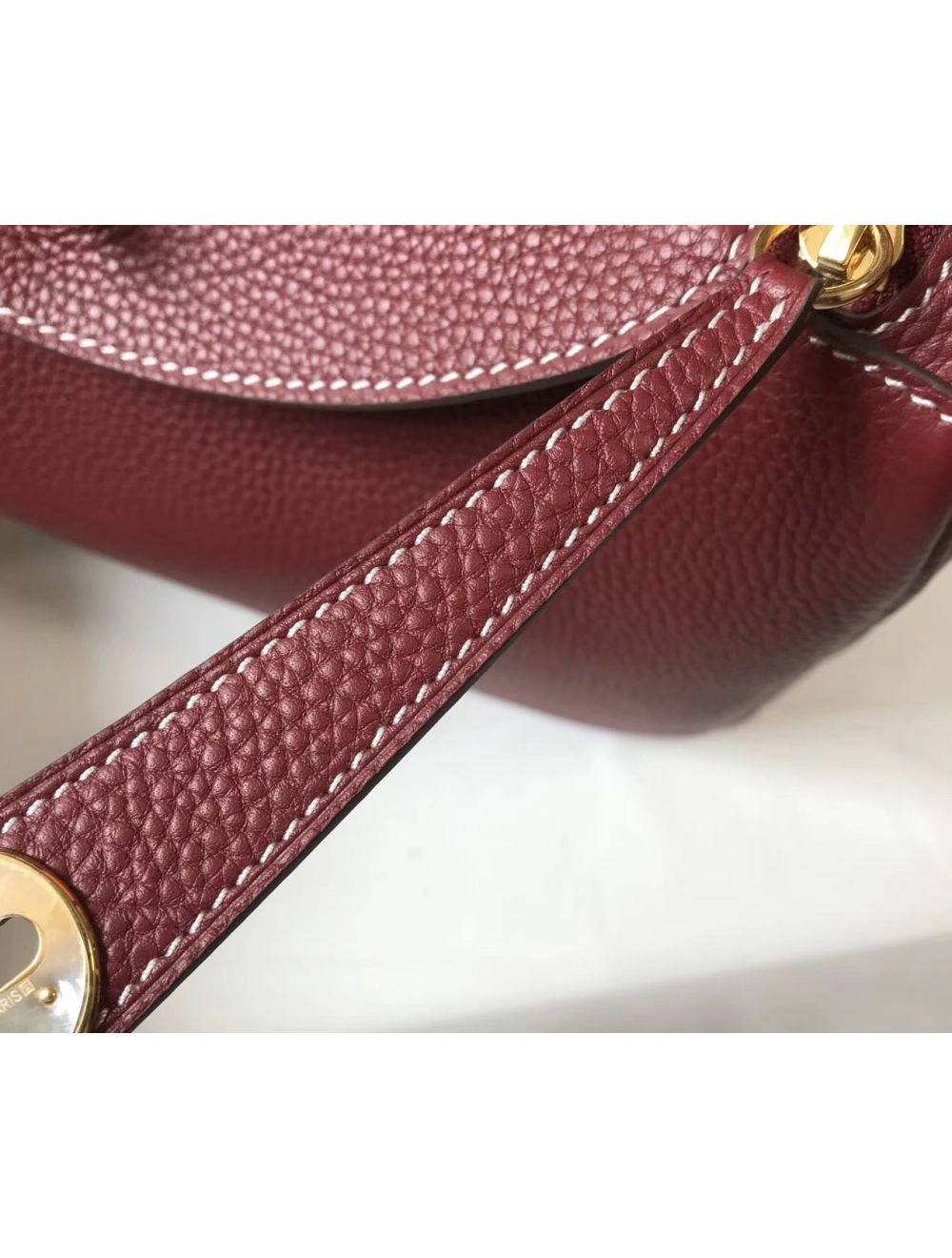 Hermes Lindy 30cm Bag In Bordeaux Clemence Leather GHW