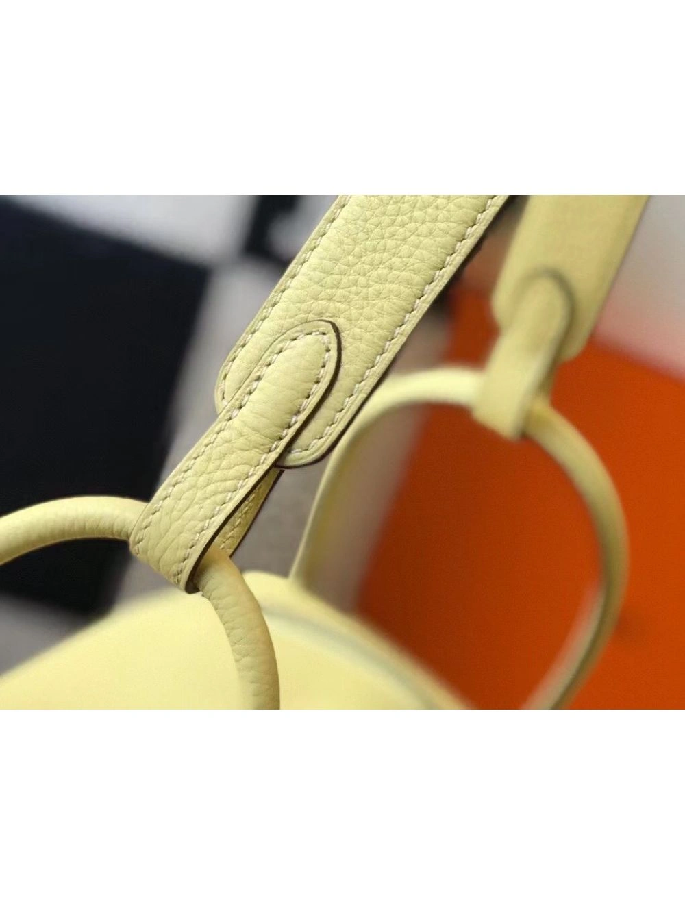 Hermes Lindy 30cm Bag In Jaune Poussin Clemence Leather GHW