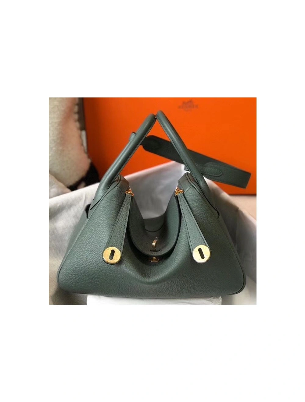 Hermes Lindy 30cm Bag In Vert Amande Clemence Leather GHW