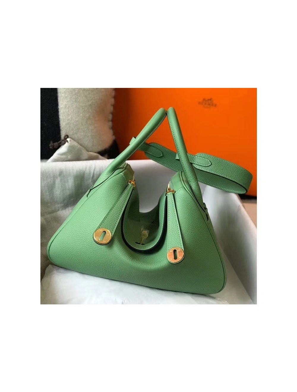 Hermes Lindy 30cm Bag In Vert Criquet Clemence Leather GHW