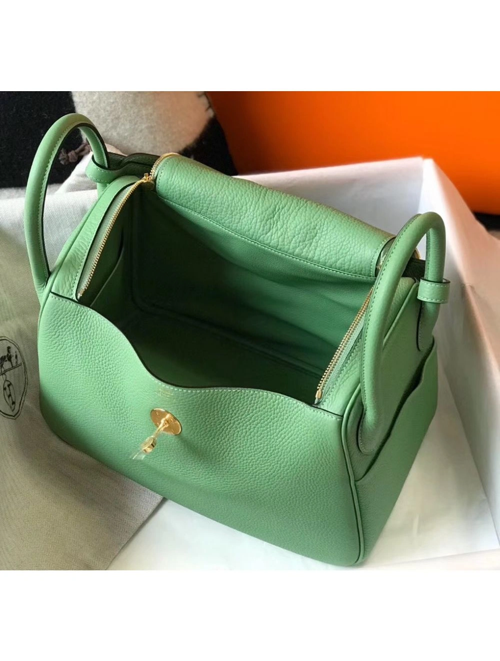 Hermes Lindy 30cm Bag In Vert Criquet Clemence Leather GHW