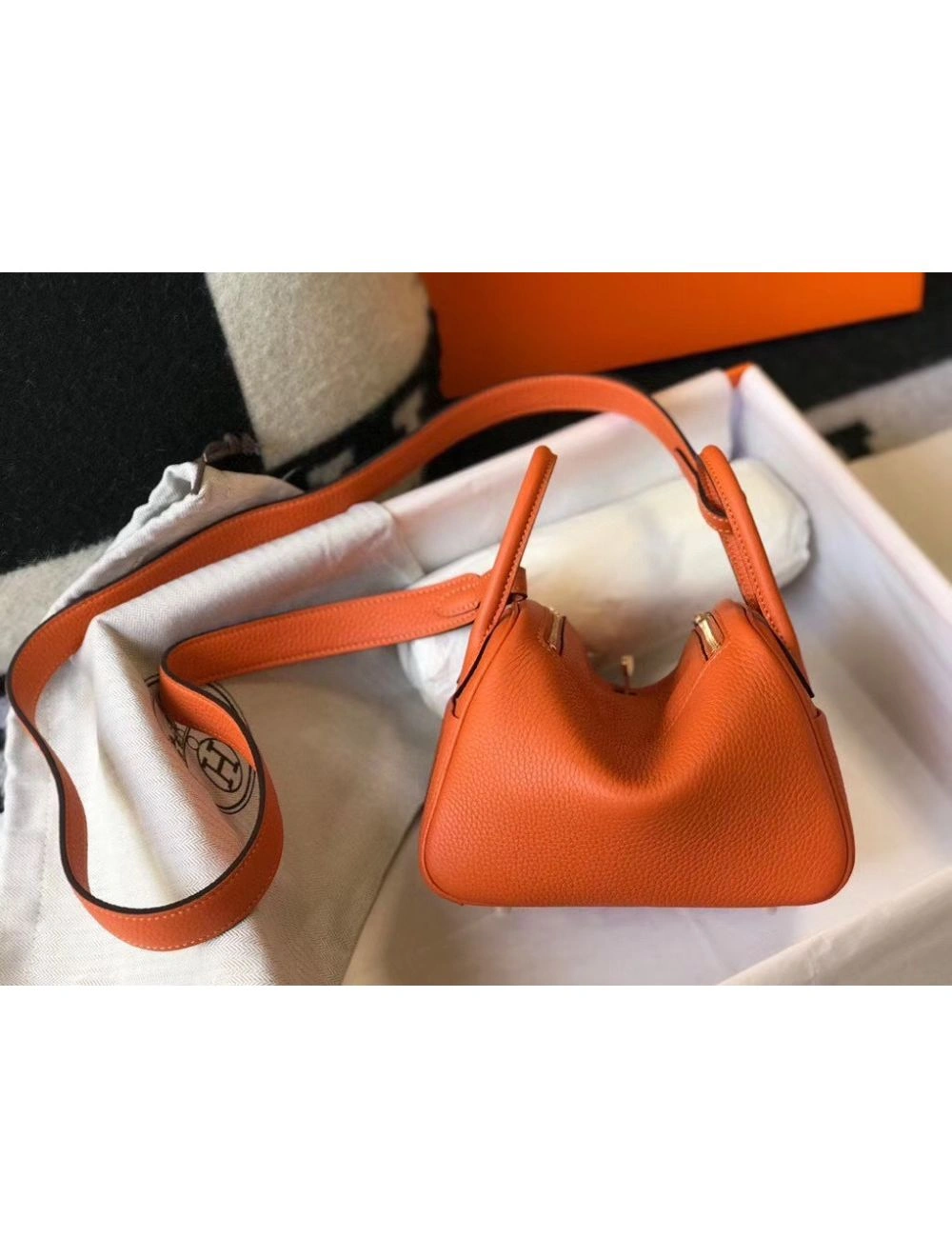 Hermes Lindy Mini Bag In Orange Clemence Leather GHW
