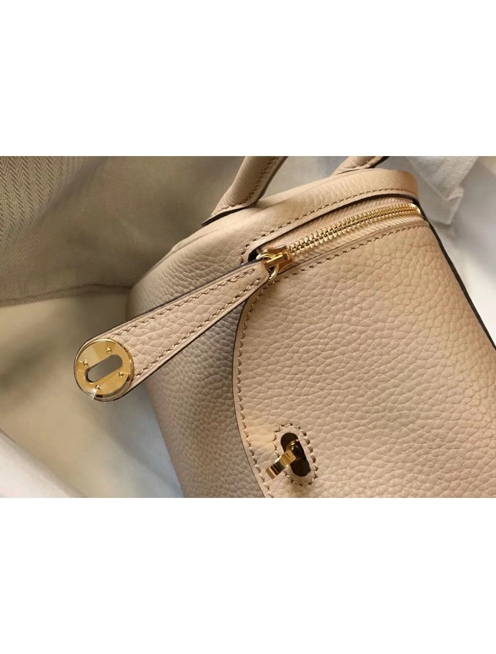 Hermes Lindy Mini Bag In Trench Clemence Leather GHW