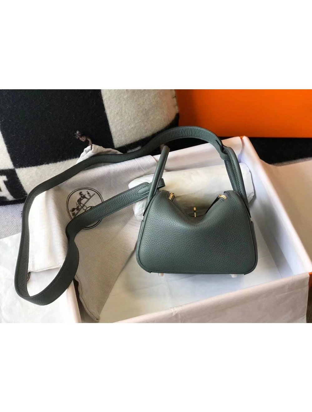 Hermes Lindy Mini Bag In Vert Amande Clemence Leather GHW