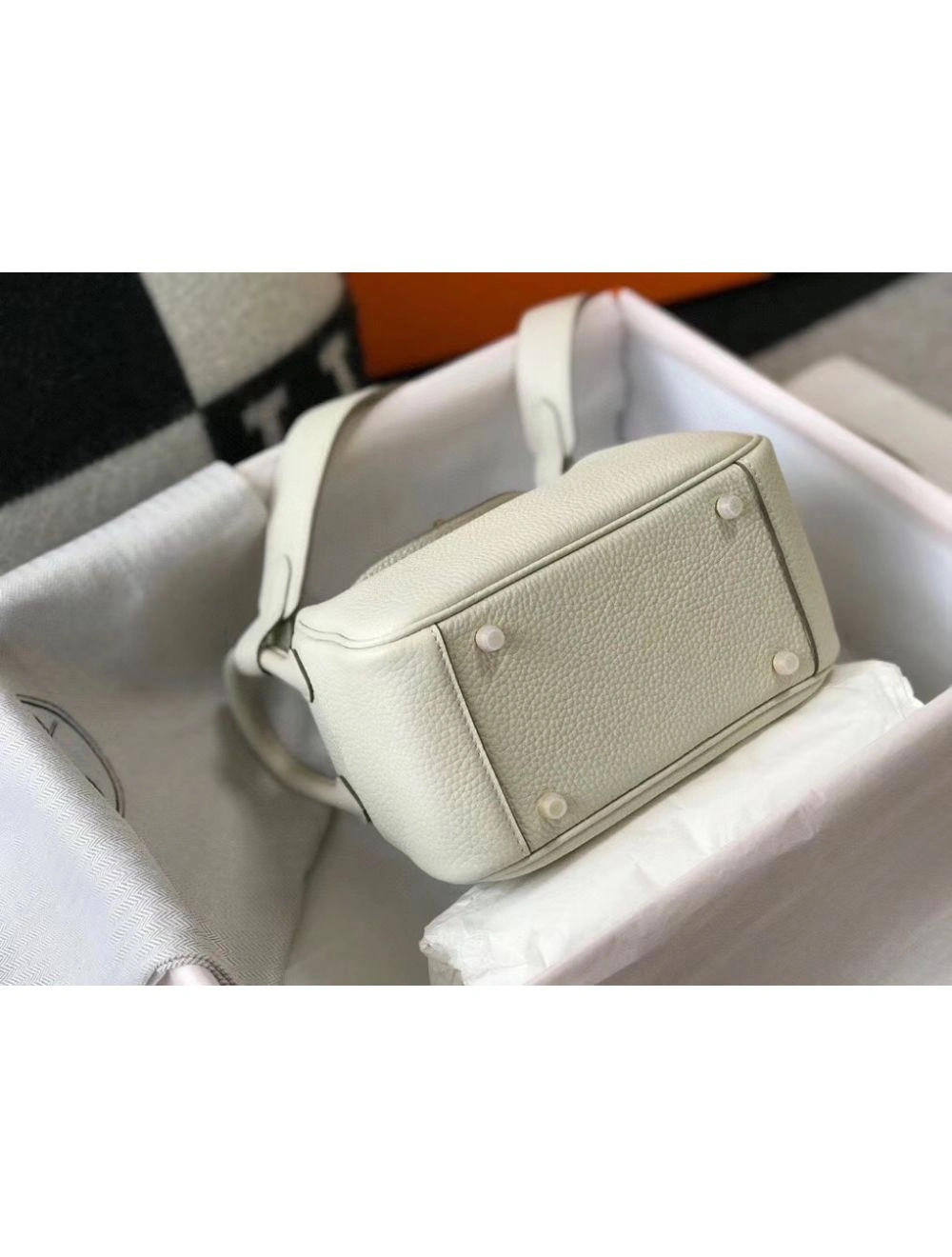 Hermes Lindy Mini Bag In White Clemence Leather GHW