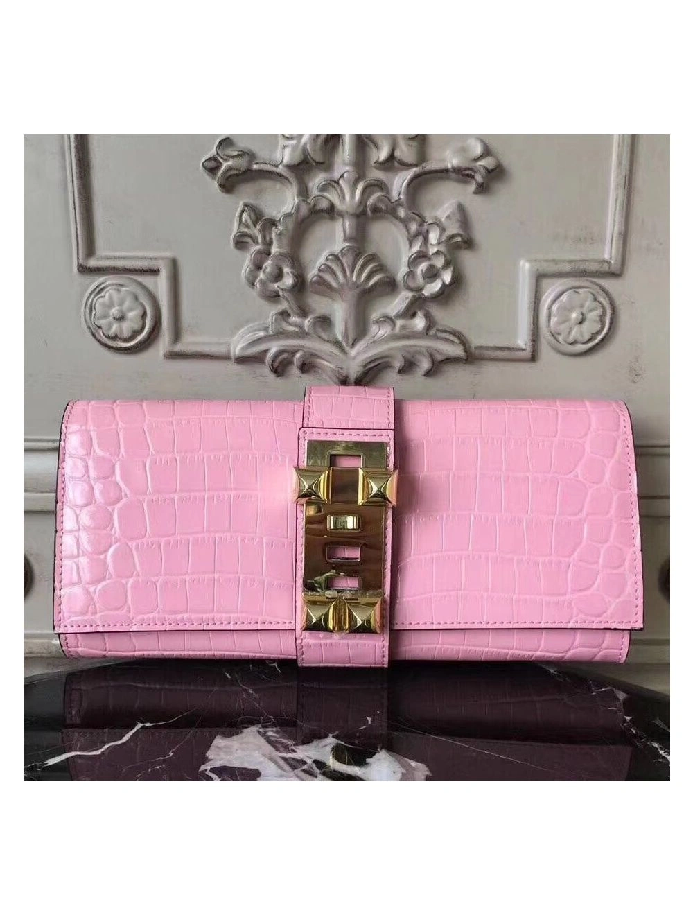 Hermes Medor Clutch Bag In Pink Crocodile Leather