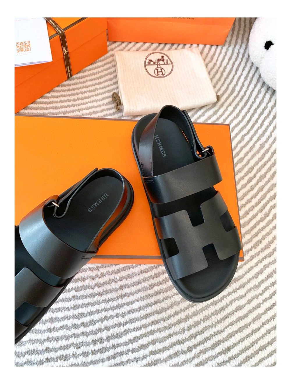 Hermes Men’s Genius Sandals In Black Calfskin