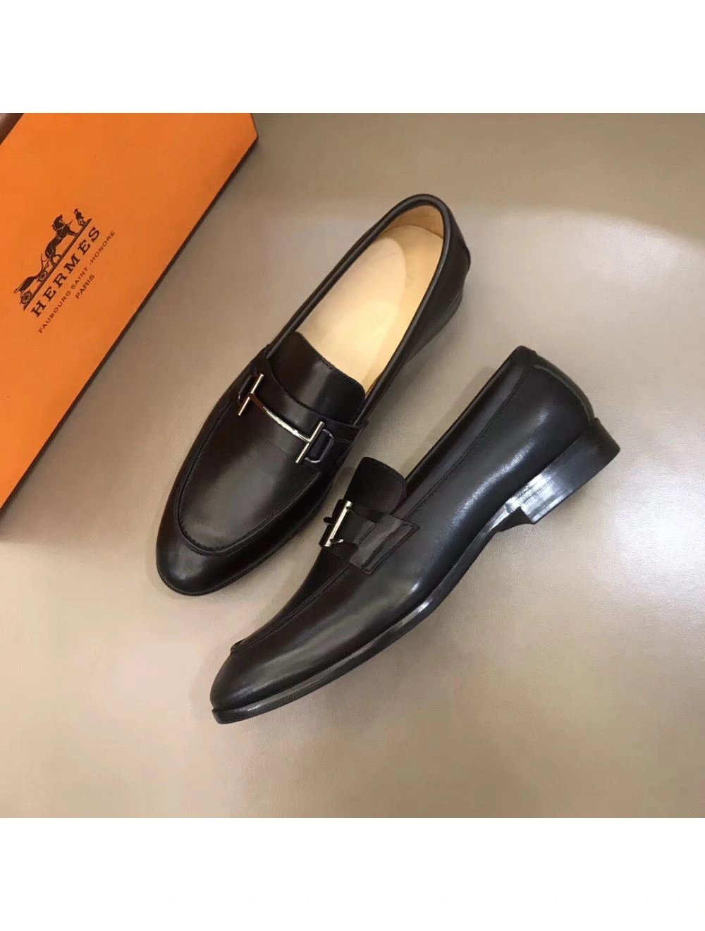 Hermes Men’s Sydney Loafers In Black Calfskin