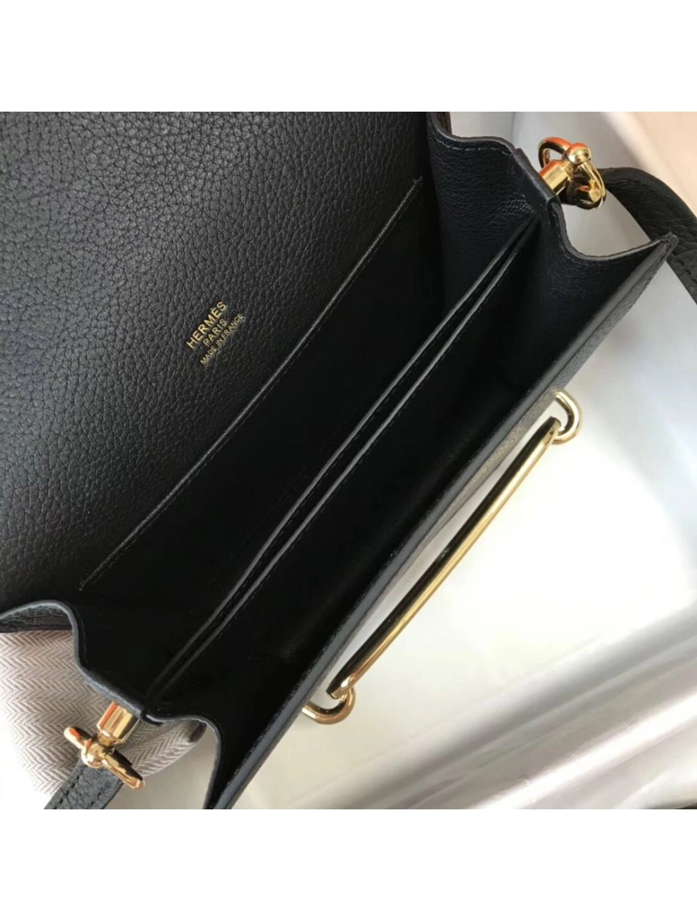 Hermes Mini Sac Roulis 18cm Bag In Black Evercolor Calfskin