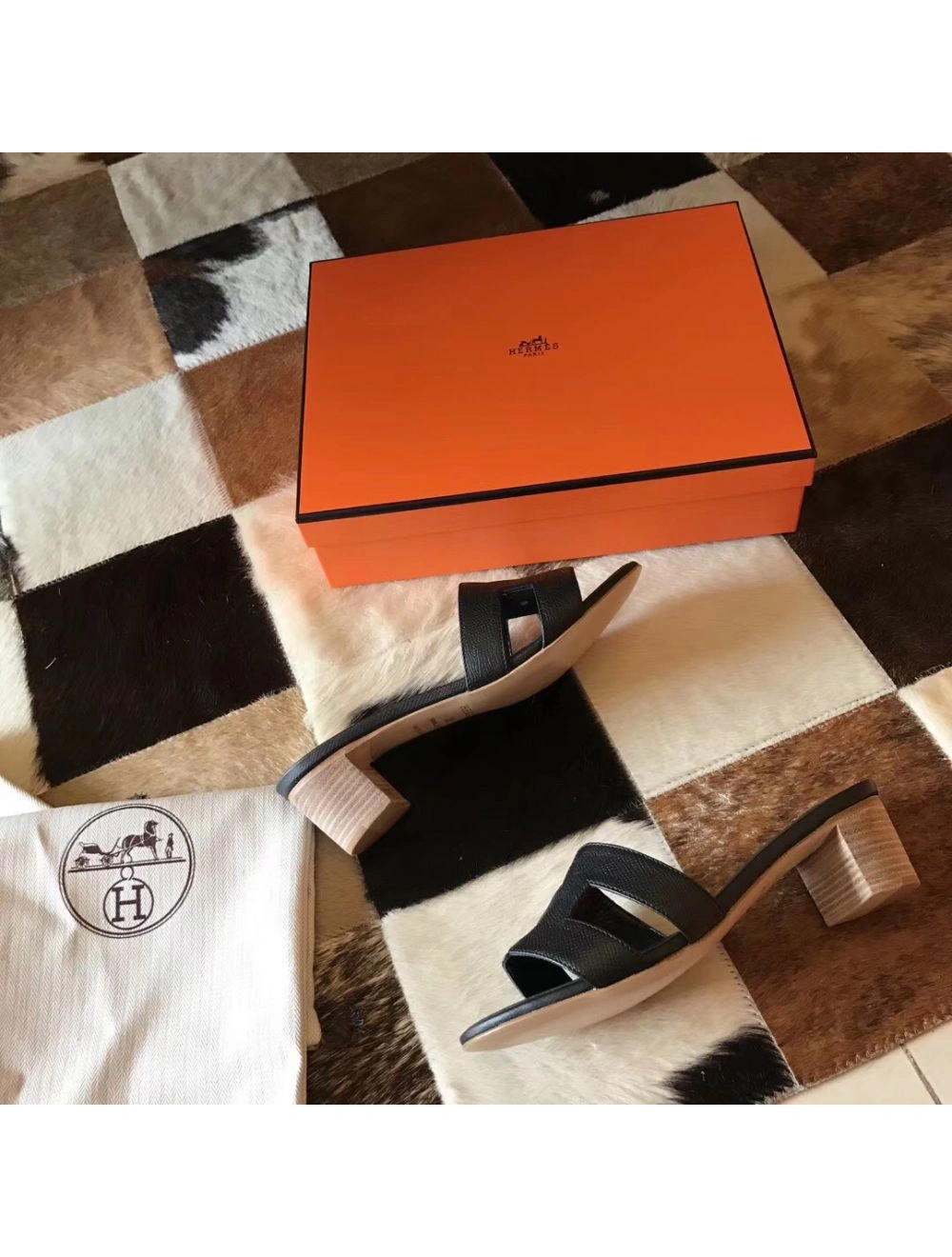 Hermes Oasis Sandals In Black Epsom Leather