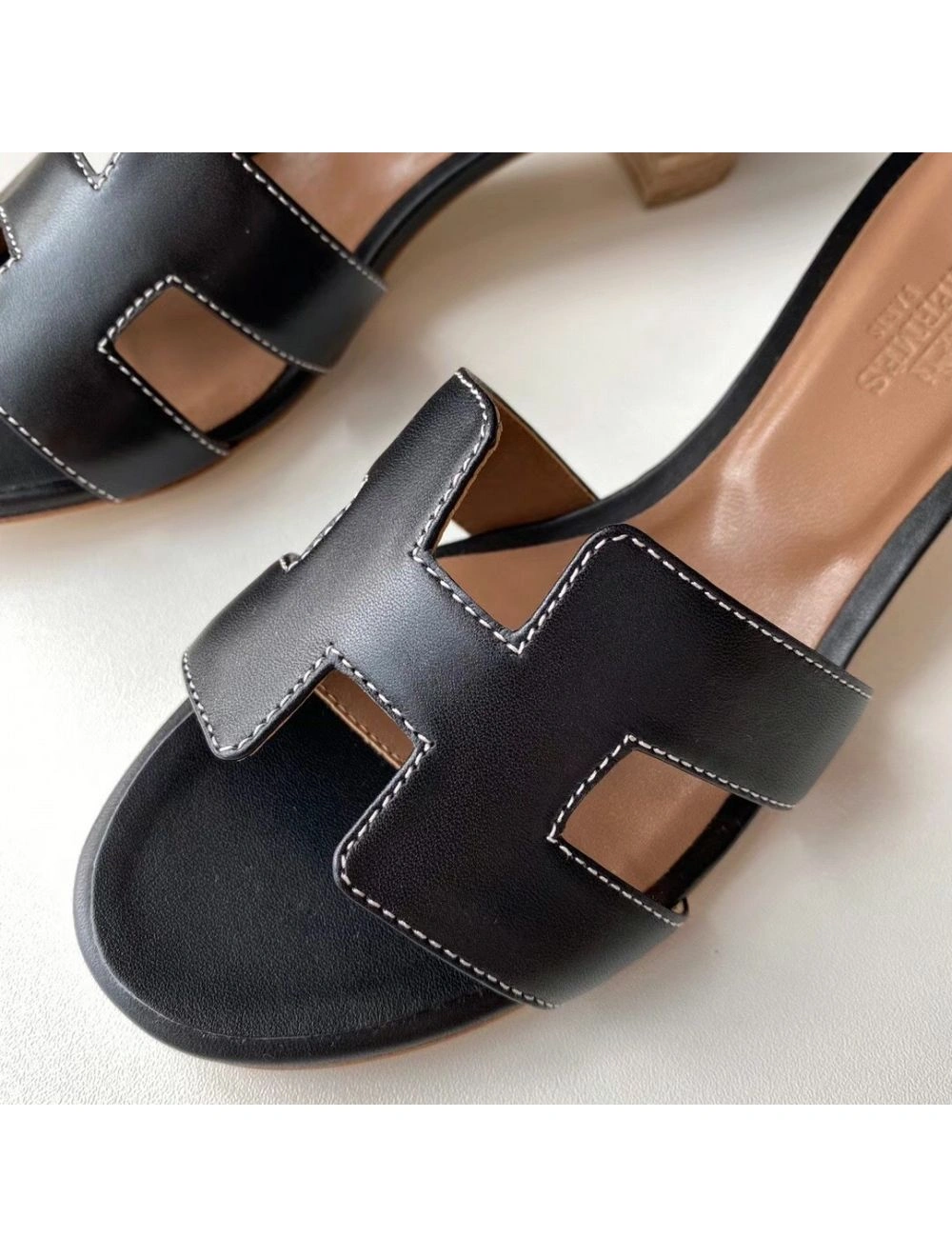 Hermes Oasis Sandals In Black Swift Leather