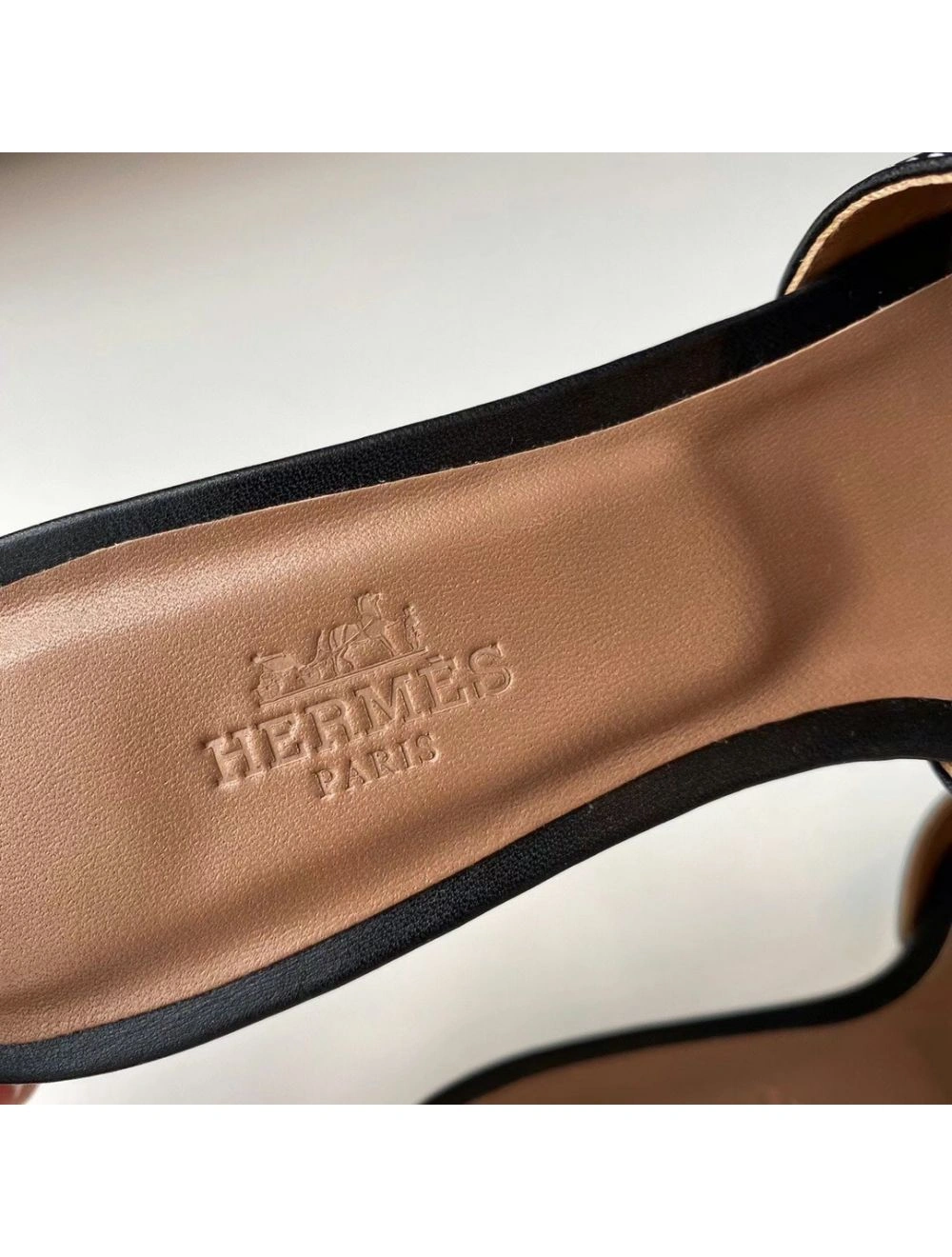 Hermes Oasis Sandals In Black Swift Leather