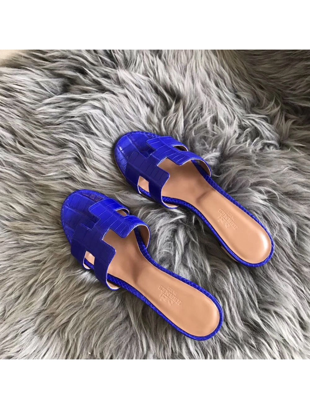 Hermes Oasis Sandals In Blue Matte Niloticus Crocodile