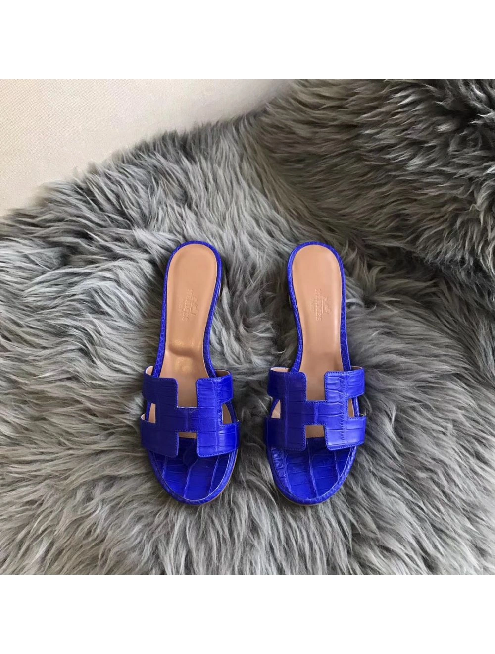 Hermes Oasis Sandals In Blue Matte Niloticus Crocodile