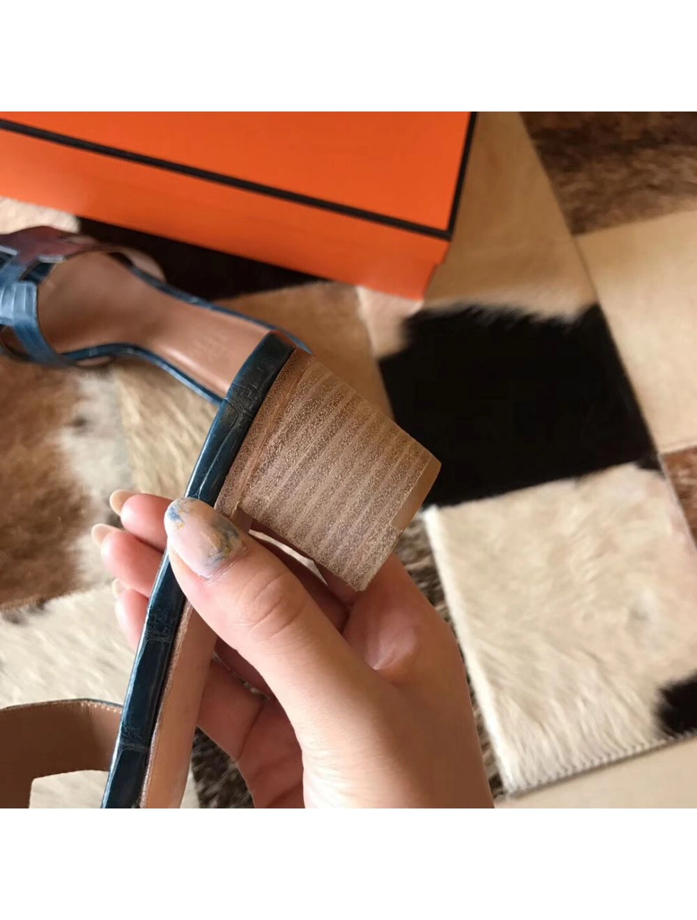 Hermes Oasis Sandals In Blue Shiny Niloticus Crocodile