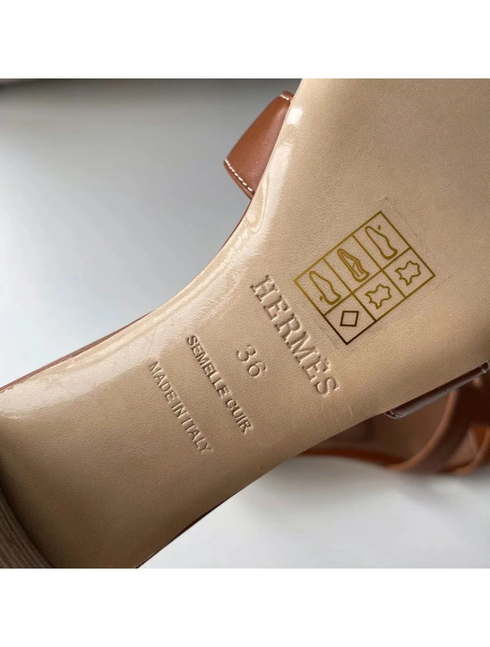 Hermes Oasis Sandals In Gold Swift Leather