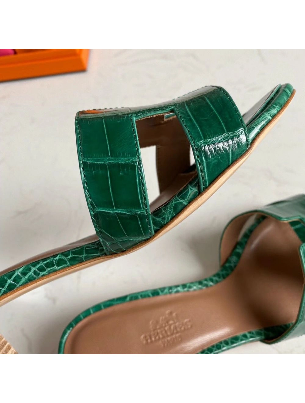 Hermes Oasis Sandals In Green Shiny Niloticus Crocodile