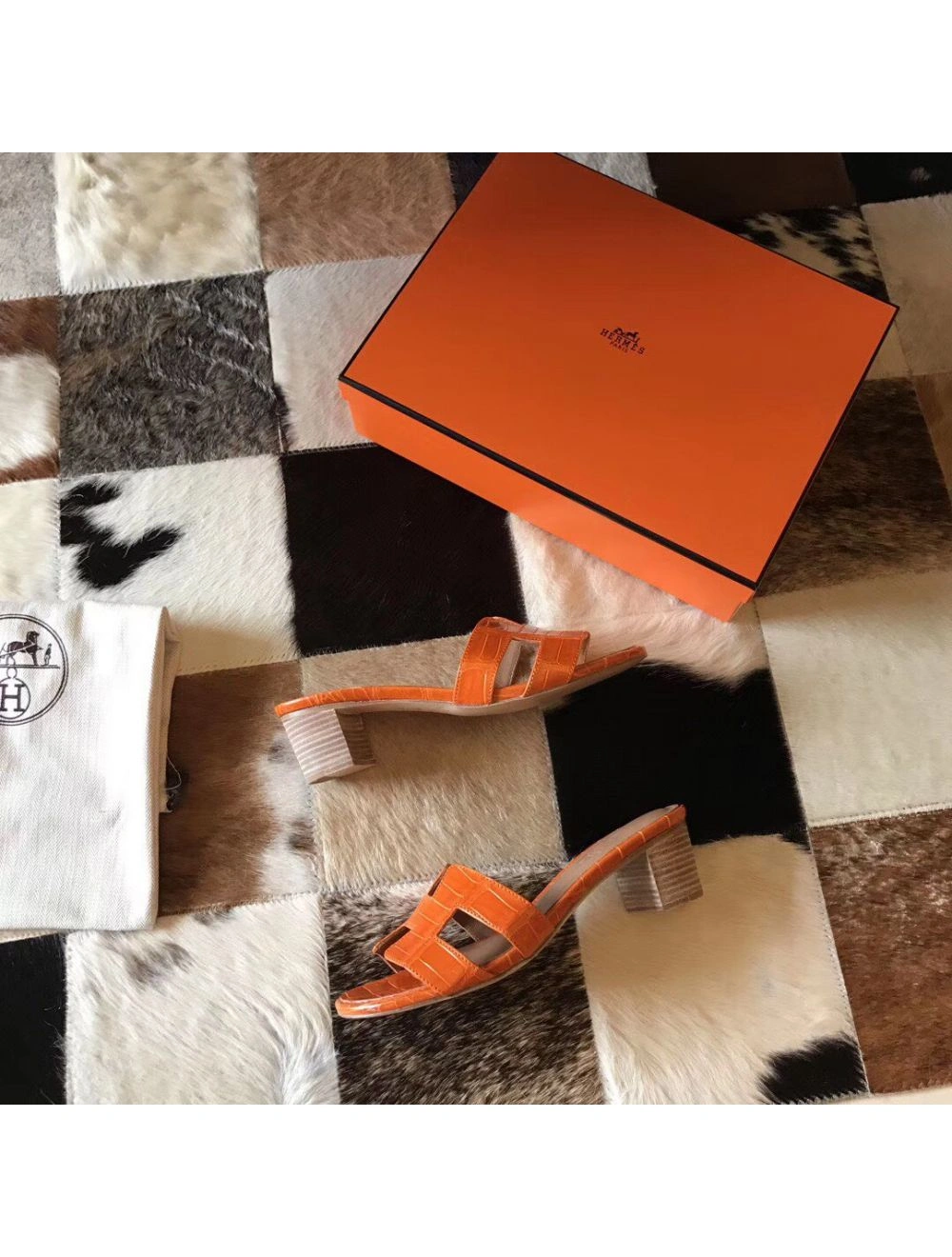 Hermes Oasis Sandals In Orange Shiny Niloticus Crocodile