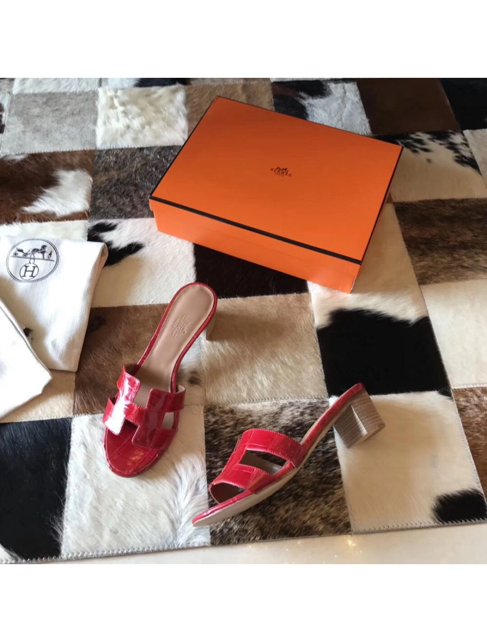 Hermes Oasis Sandals In Red Shiny Niloticus Crocodile