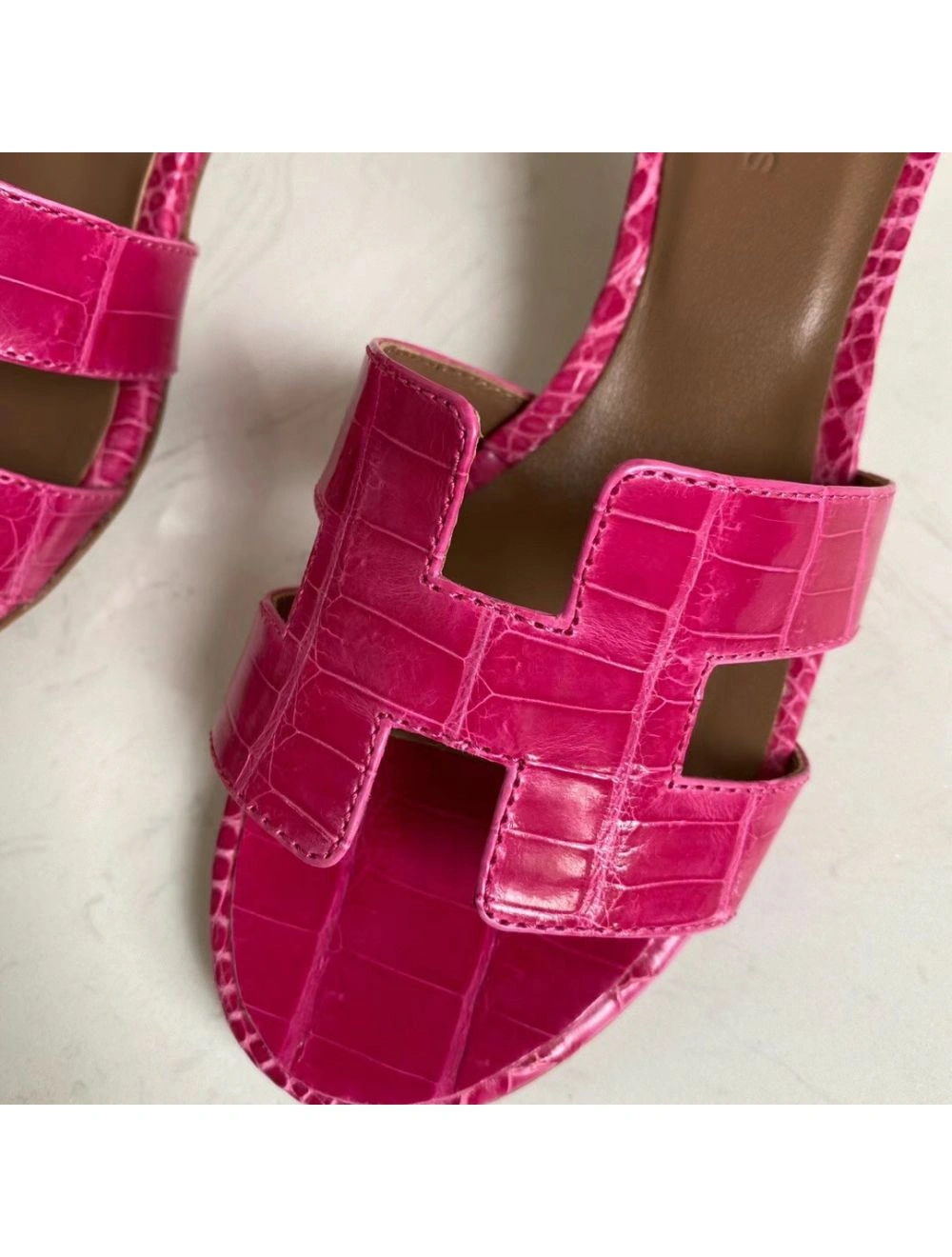 Hermes Oasis Sandals In Rose Red Shiny Niloticus Crocodile