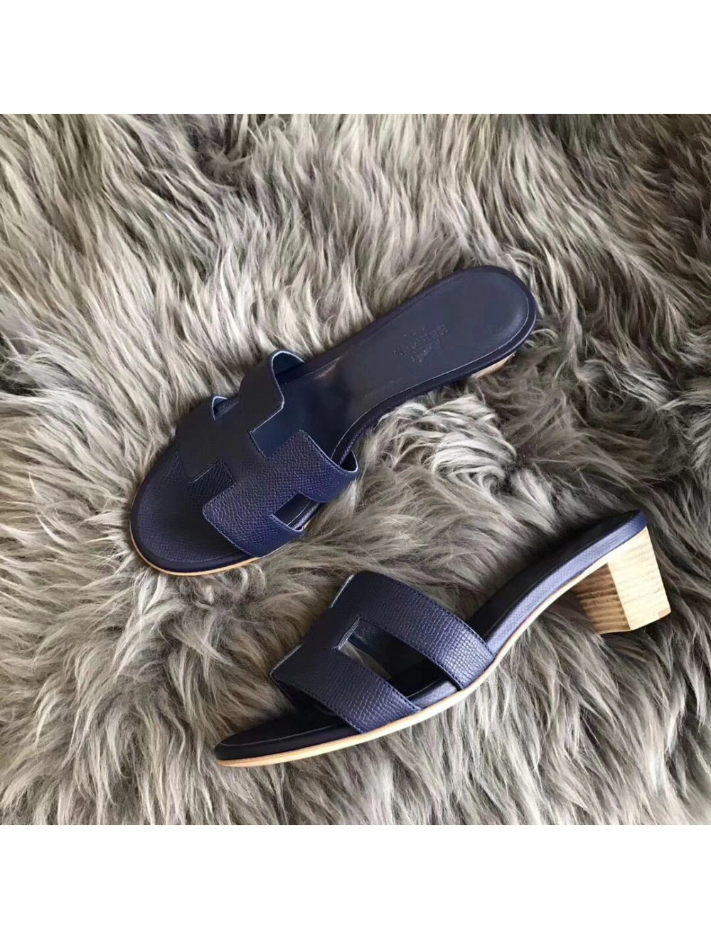 Hermes Oasis Sandals In Sapphire Epsom Leather