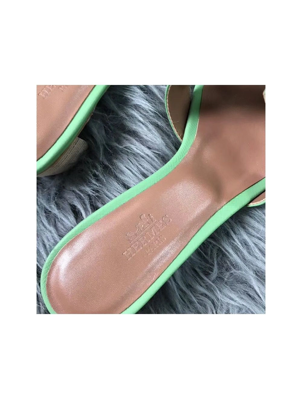 Hermes Oasis Sandals In Vert Criquet Epsom Leather