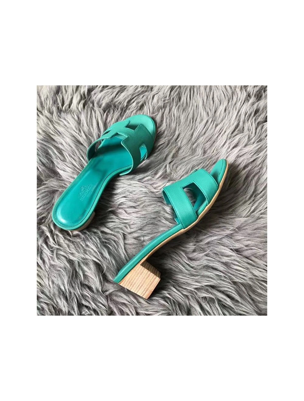 Hermes Oasis Sandals In Vert Veronese Epsom Leather