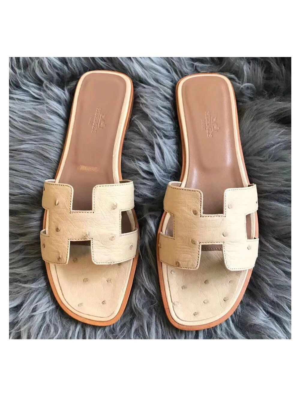 Hermes Oran Sandals In Beige Ostrich Leather