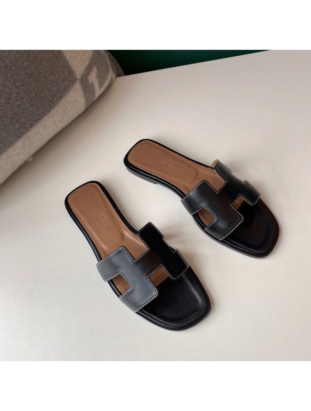 Hermes Oran Slide Sandals In Black Swift Calfskin