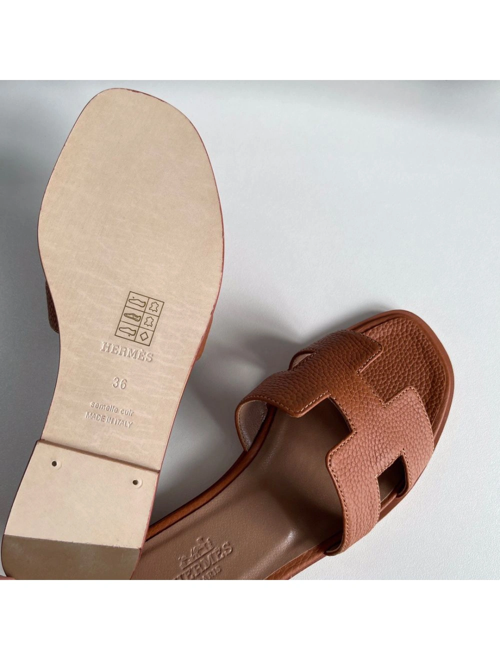 Hermes Oran Slide Sandals In Gold Clemence Leather