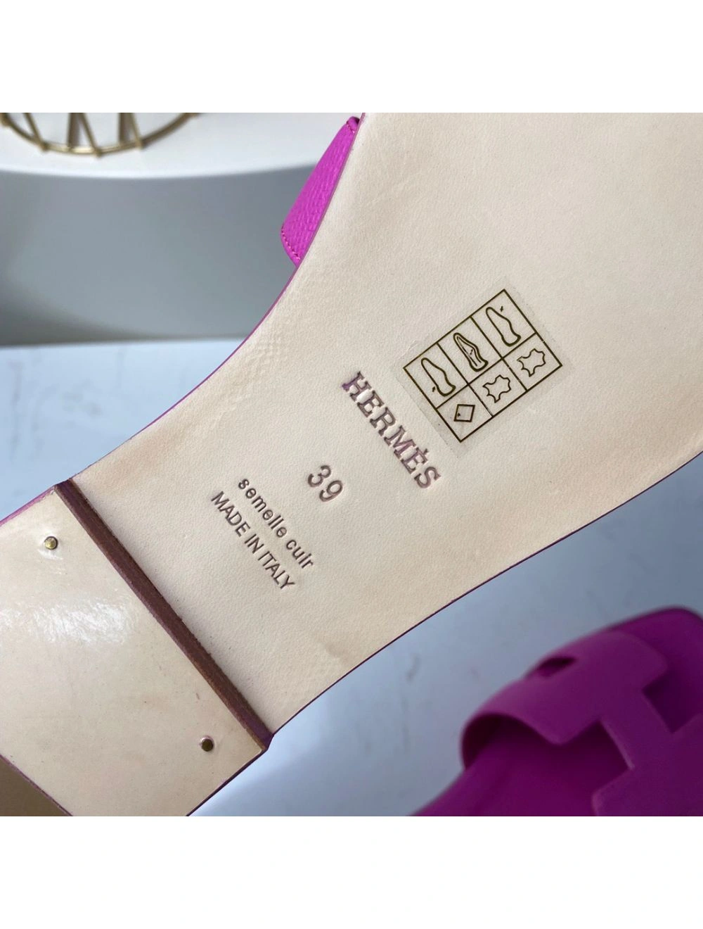 Hermes Oran Slide Sandals In Magnolia Epsom Calfskin