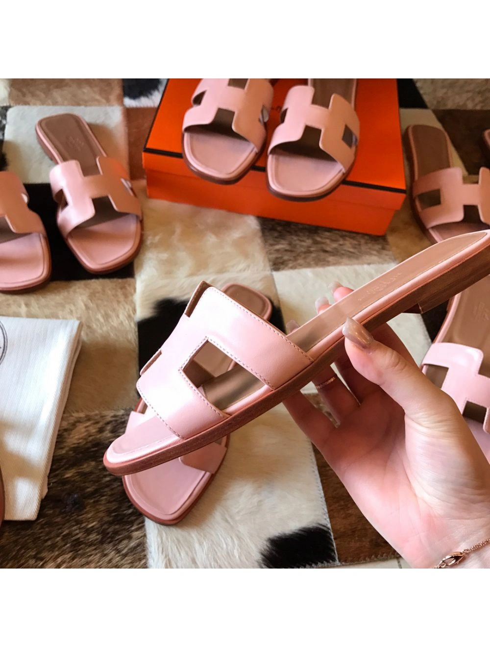 Hermes Oran Slide Sandals In Pink Swift Calfskin
