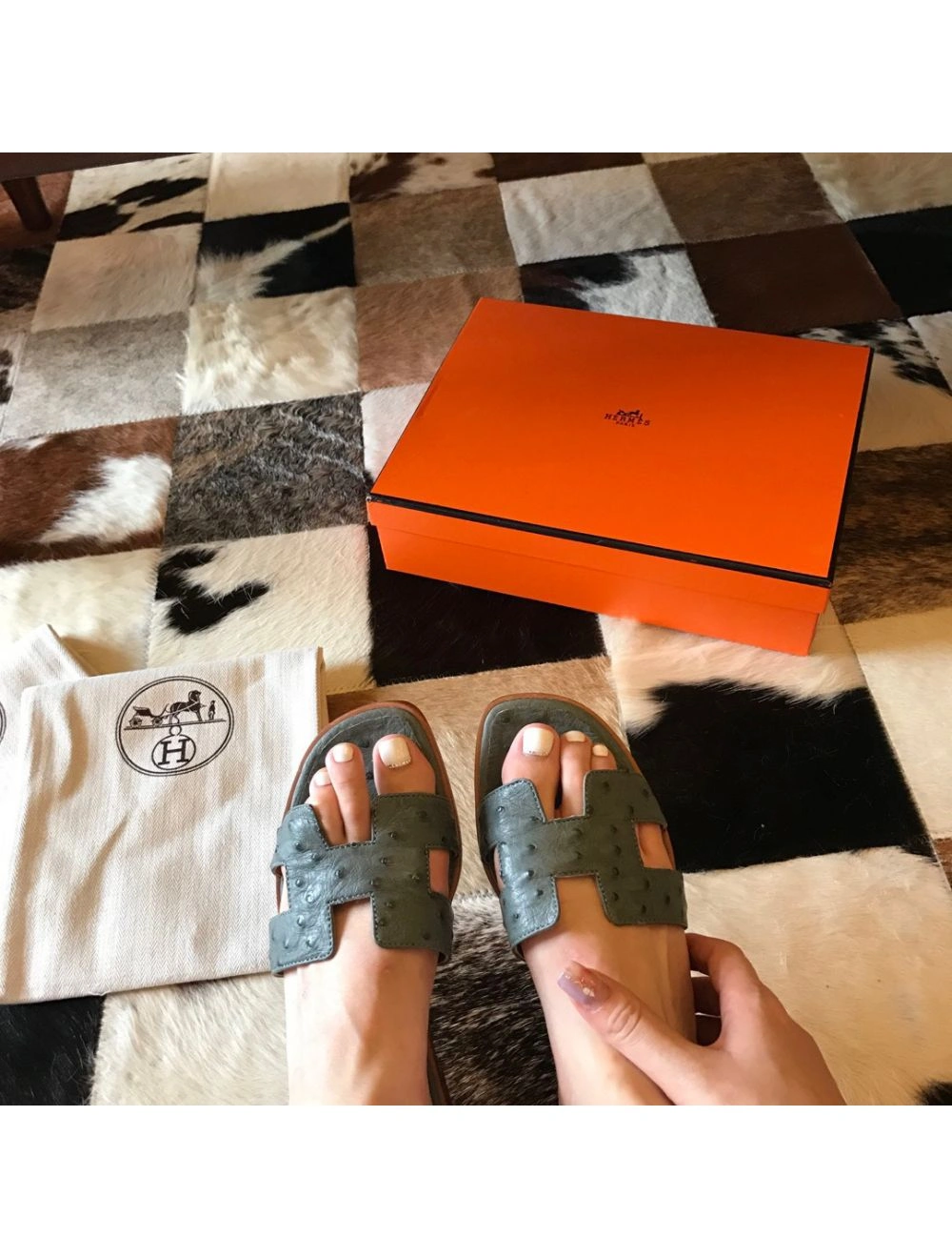 Hermes Oran Slide Sandals In Vert Amande Ostrich Leather