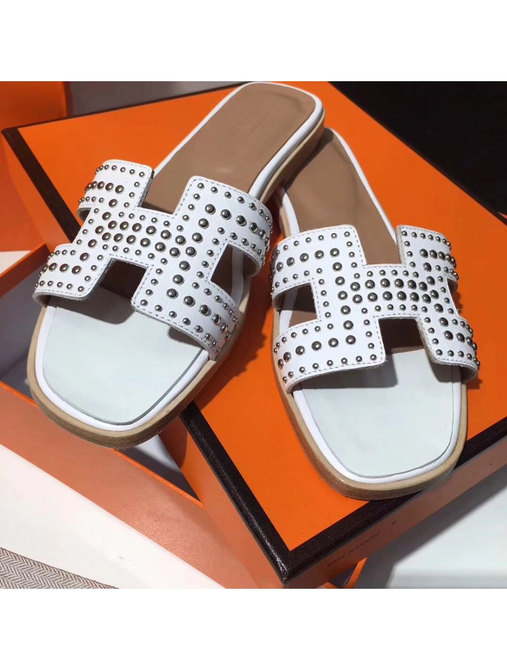 Hermes Oran Studs Sandals In White Leather
