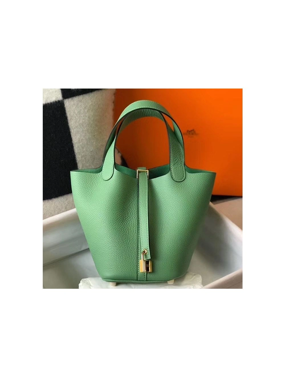 Hermes Picotin Lock 18 Bag In Vert Criquet Clemence Leather