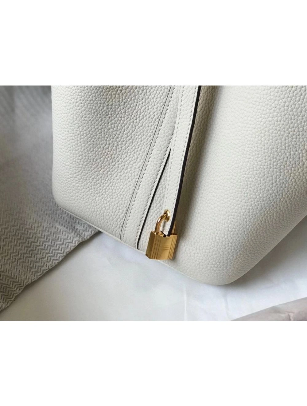 Hermes Picotin Lock 22 Bag In Beton Clemence Leather