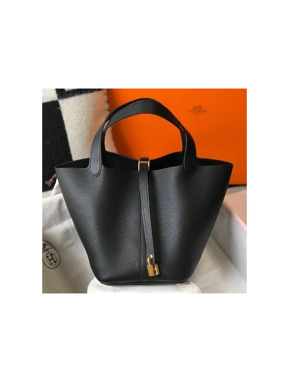 Hermes Picotin Lock 22 Bag In Black Clemence Leather